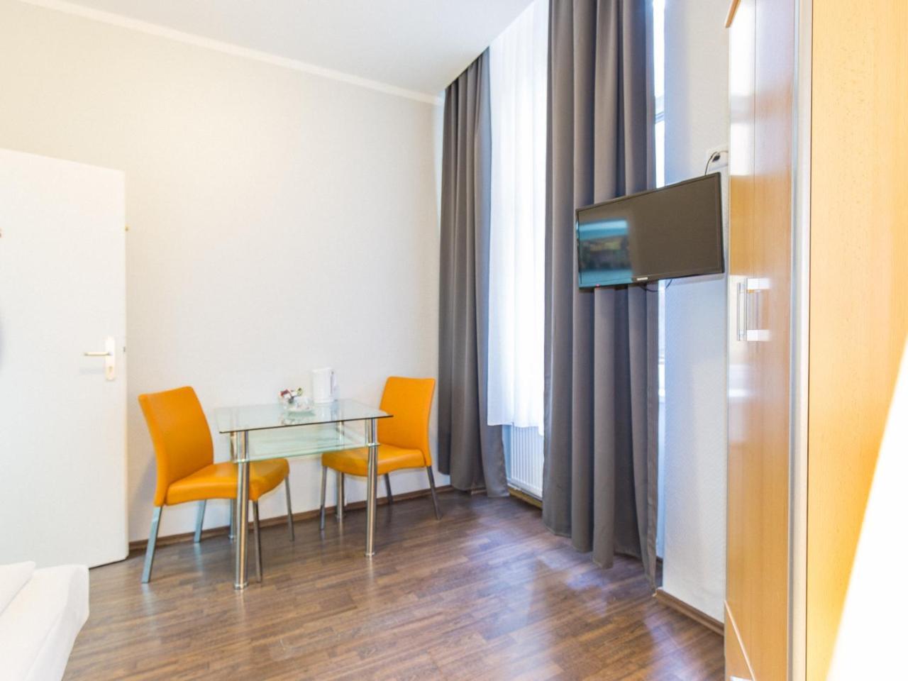 Pension Marie Prenzlauer Berg Berlim Exterior foto