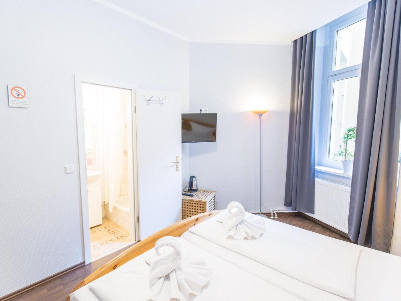 Pension Marie Prenzlauer Berg Berlim Exterior foto